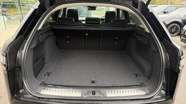 Land Rover Range Rover Velar 3.0 D300 MHEV Dynamic HSE 5dr Auto Diesel Estate